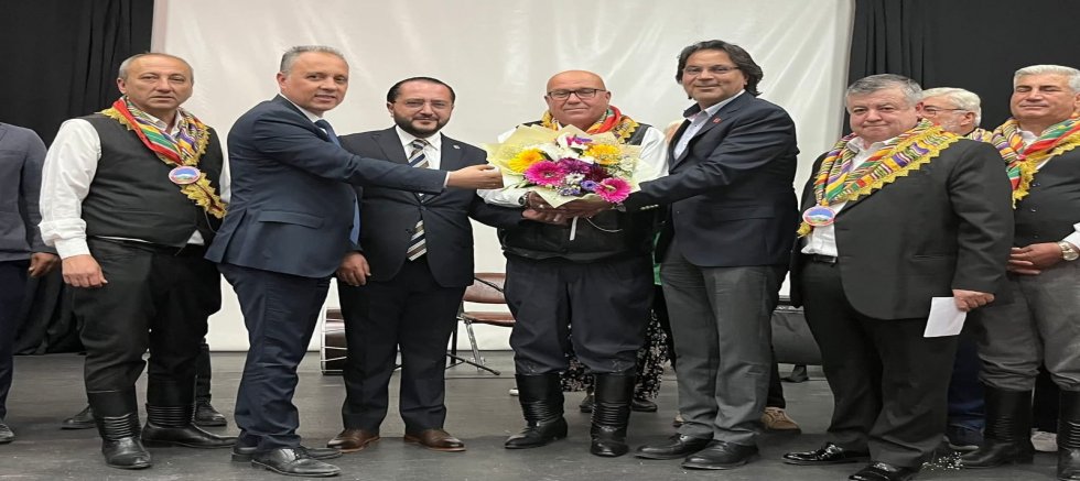 DENİZLİ YÖRÜKLERİ DERNEĞİ’NDEN CUMHURİYET COŞKUSU VE BAYRAK DEĞİŞİMİ